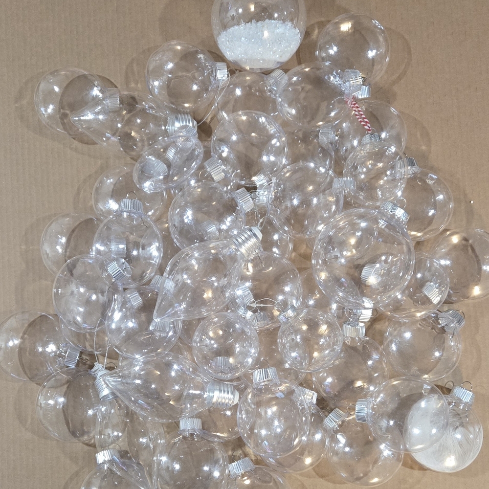 Clear Plastic Fillable Ornaments for Home Party Decorations
